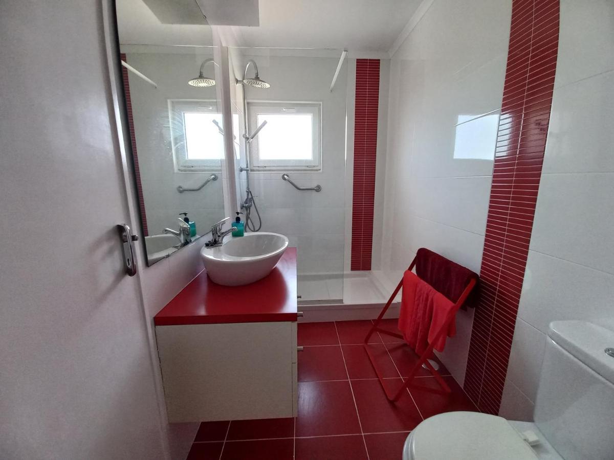 アトウギア・ダ・バレイアCasa Do Portao Azul - Tamborilアパートメント エクステリア 写真